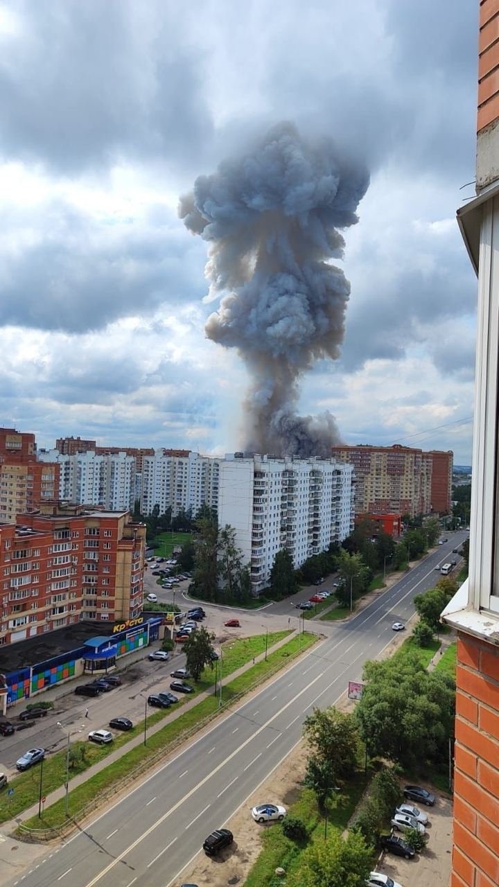 Взрыв в Сергиевом Посаде. Фото: «Подслушка | Сергиев Посад», «Сергиев Посад Life»