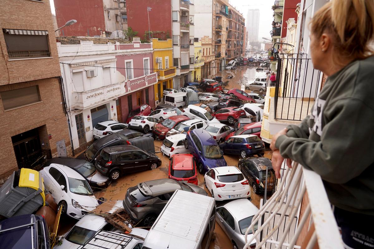 Последствия ливня в Валенсии, 30 октября 2024 года. Фото: Alberto Saiz / AP Photo / Scanpix / LETA